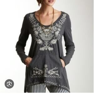 Sold! Johnny Was Womens Designer Gray Embroidered Tunic Top Medium